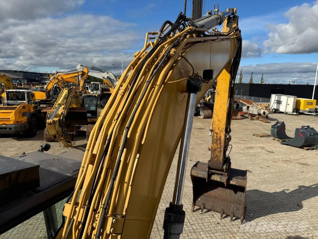 CAT 320 Gravemaskiner på larvebånd