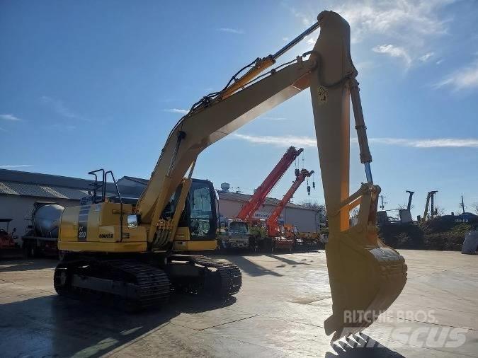 Komatsu PC 200 Gravemaskiner på larvebånd