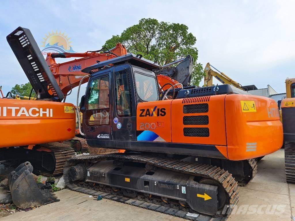 Hitachi ZX 200 Gravemaskiner på larvebånd