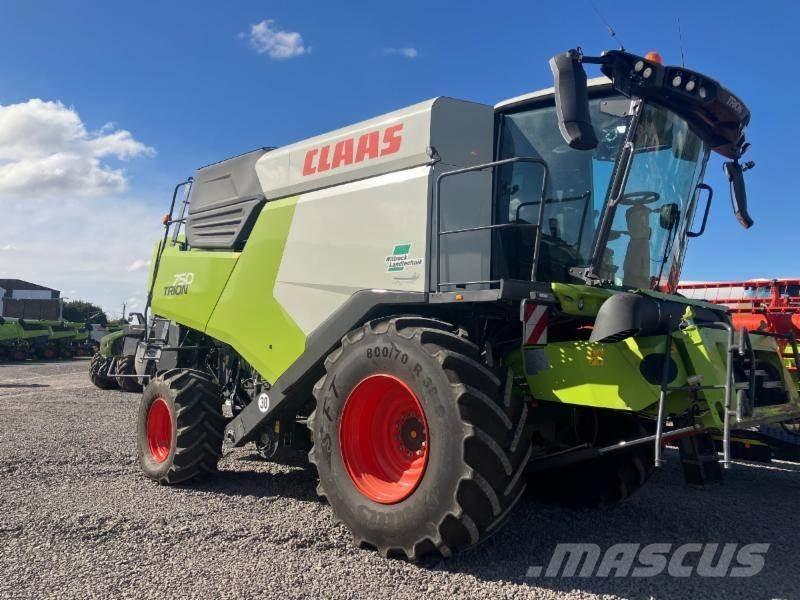 CLAAS TRION 750 Mejetærskere