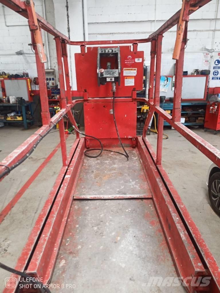 JLG 2030 ES Saxlifte