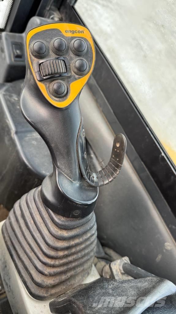 Komatsu PC 26 MR-3 Minigravemaskiner