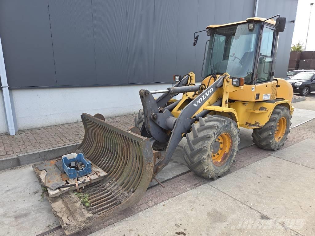 Volvo L 30 B Læssemaskiner på hjul