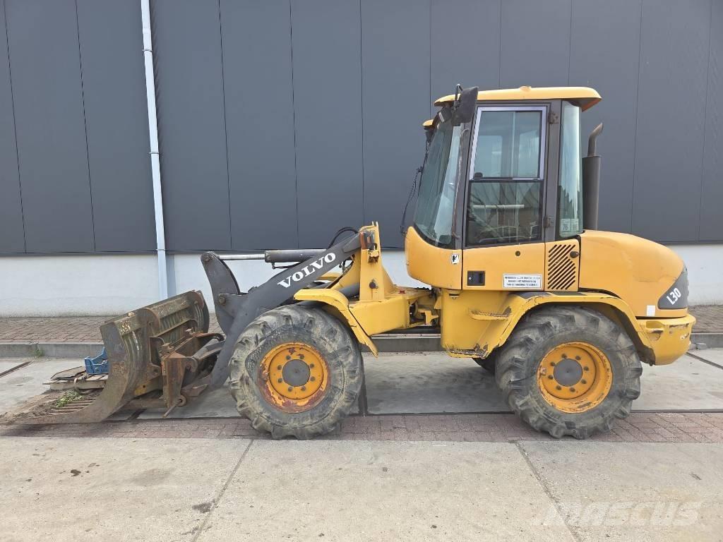 Volvo L 30 B Læssemaskiner på hjul