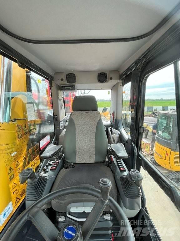 Komatsu PW 148-11 Gravemaskiner på hjul