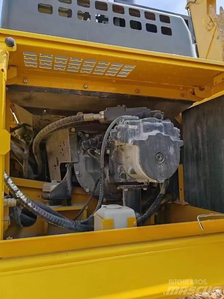 Komatsu 450LC-8 Gravemaskiner på larvebånd