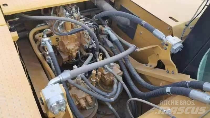 CAT 2022 CAT 350 Gravemaskiner på hjul