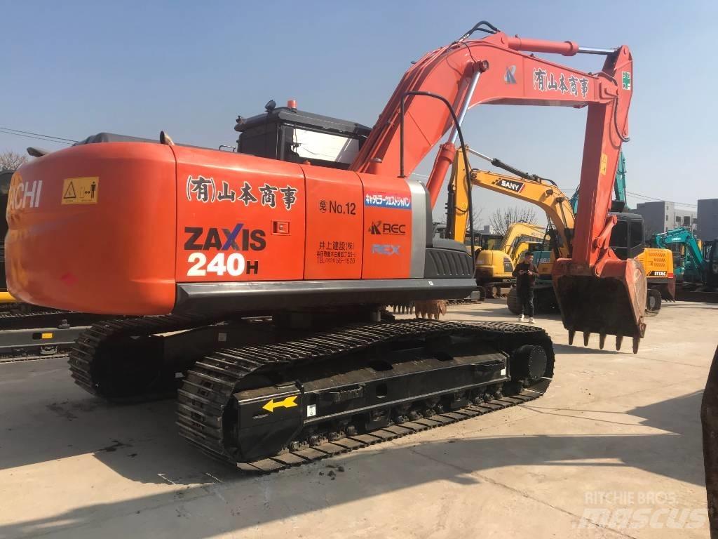 Hitachi ZX 240-3 Gravemaskiner på larvebånd