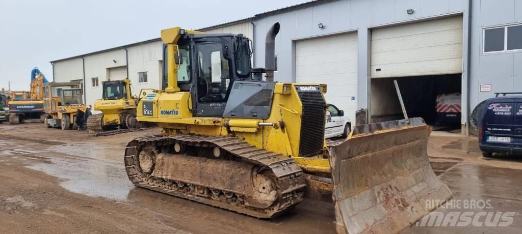 Komatsu D 61 EX-15 Bulldozer på larvebånd