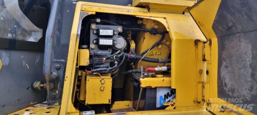Komatsu D 61 EX-15 Bulldozer på larvebånd
