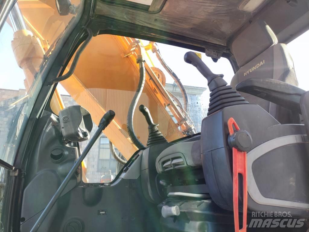 Hyundai R220NLC-9A Gravemaskiner på larvebånd