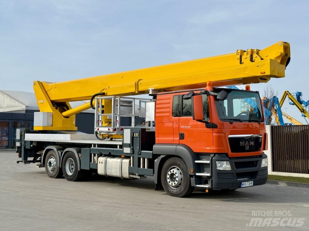 Wumag WT 530 Lastbilmonterede lifte