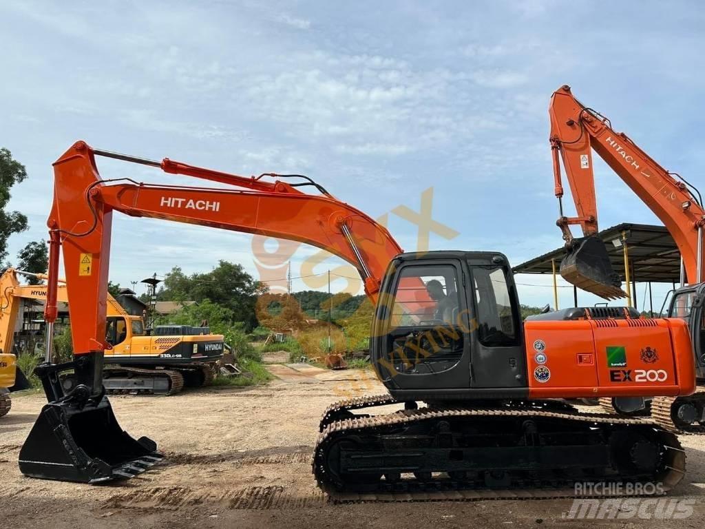 Hitachi EX 200-5 Gravemaskiner på larvebånd