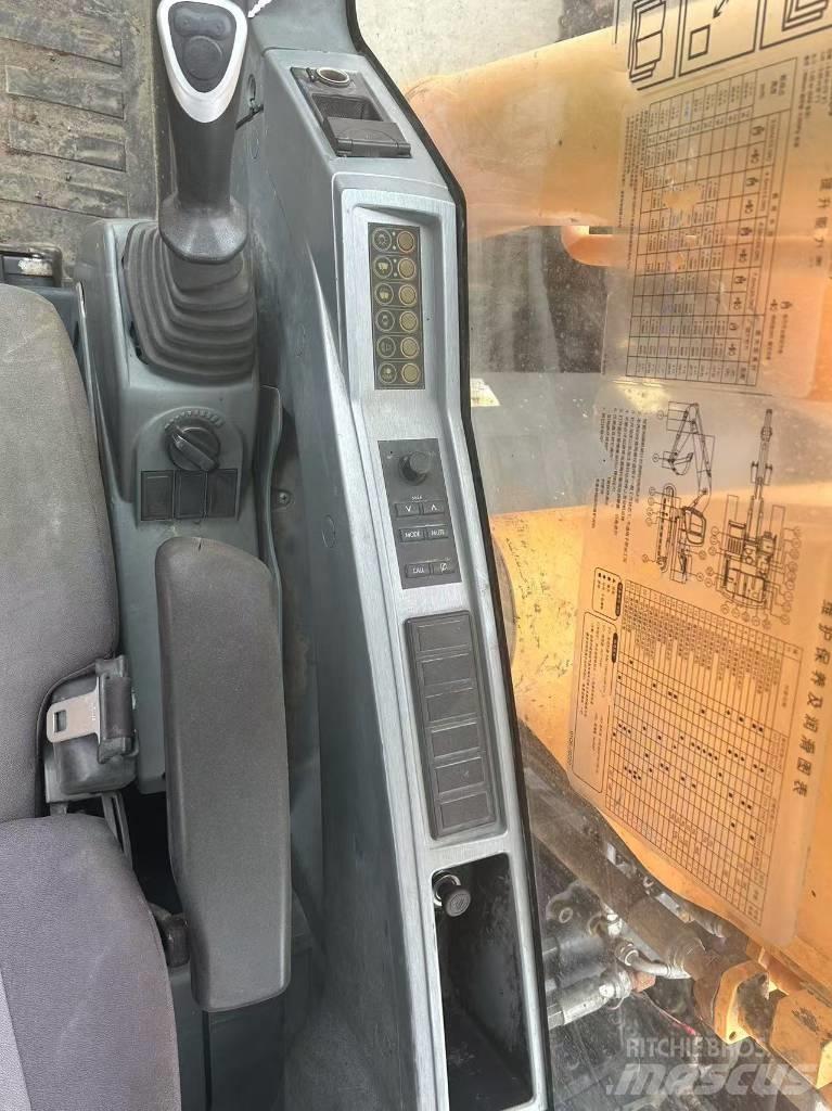 Hyundai R220LC-9S Gravemaskiner på larvebånd