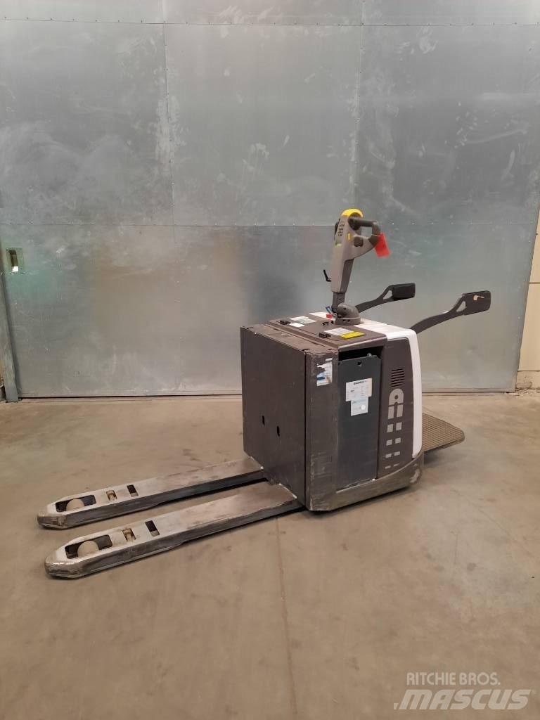 UniCarriers PMR200P El-palleløftere med platform