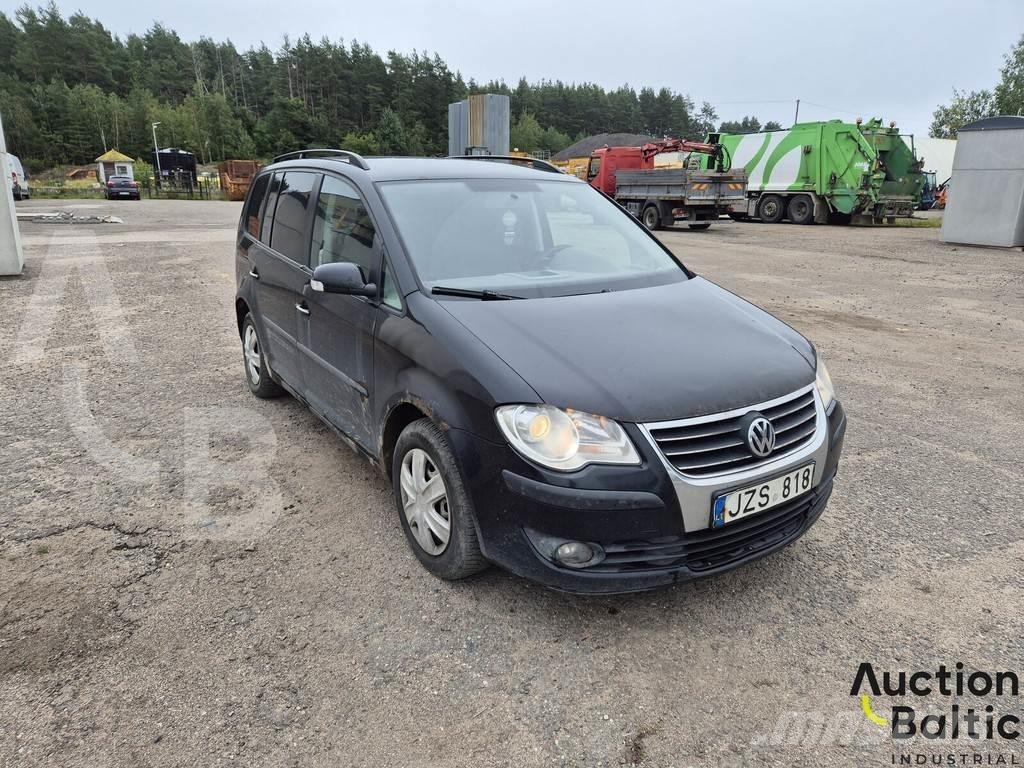 Volkswagen Touran Biler