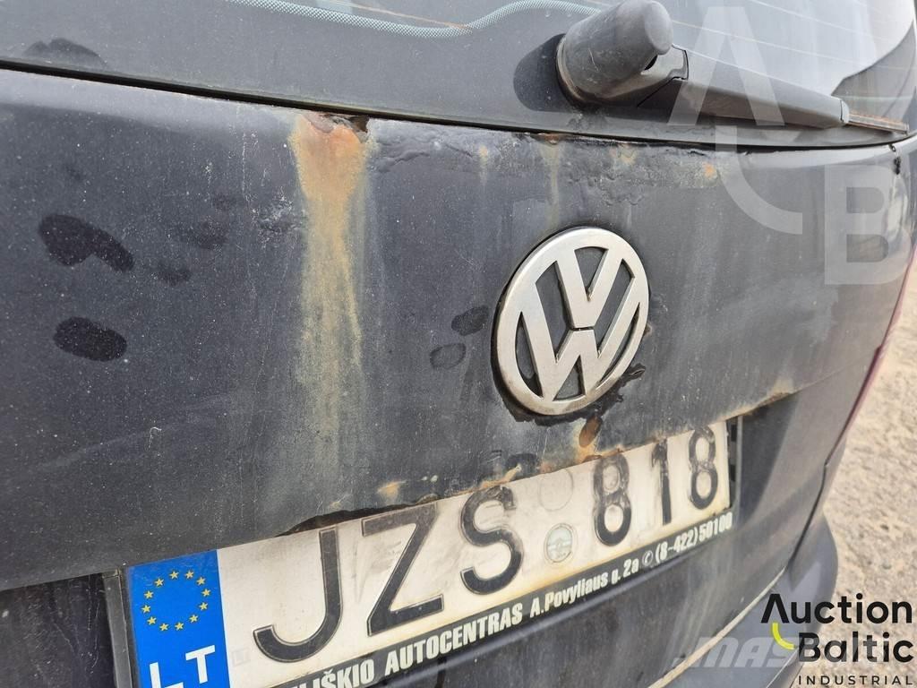 Volkswagen Touran Biler