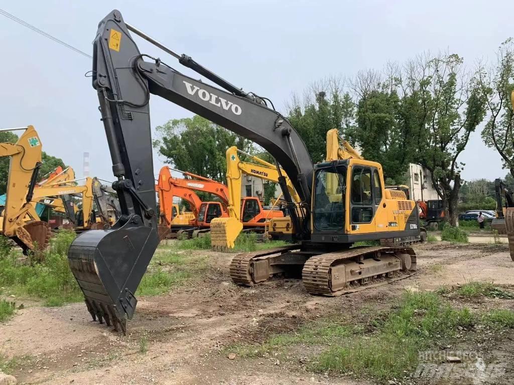 Volvo EC210D Gravemaskiner på larvebånd