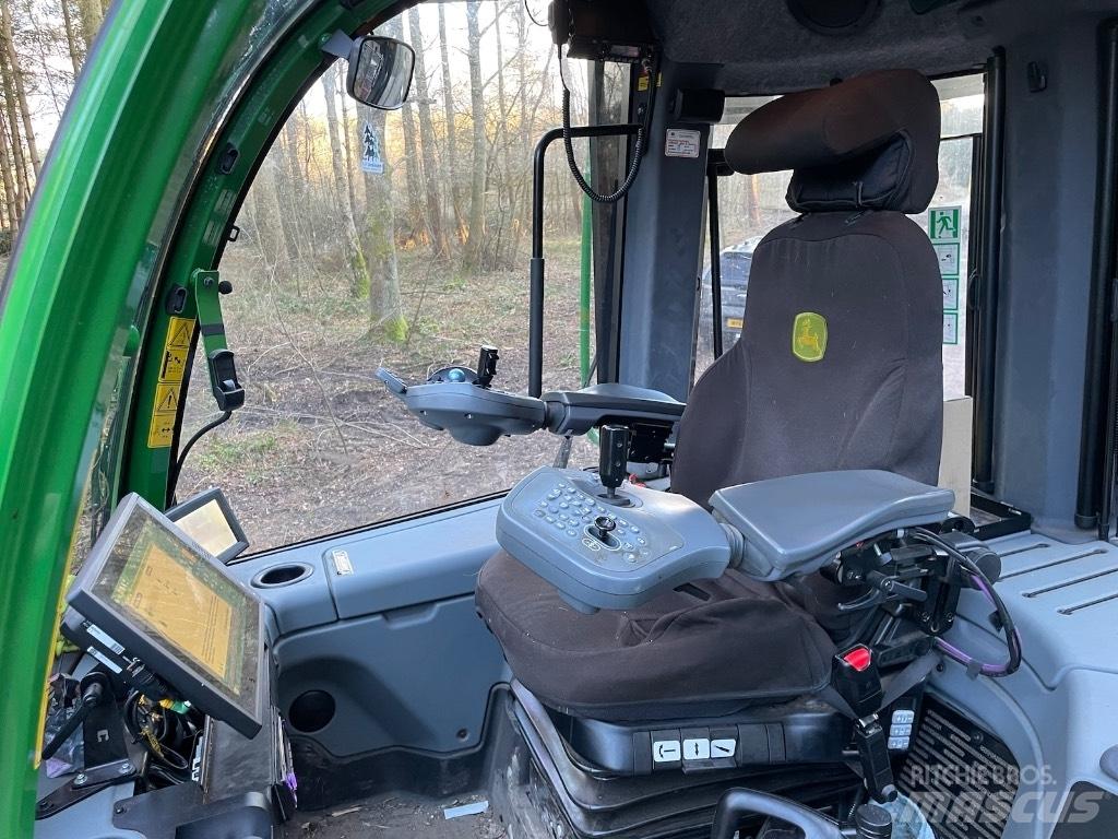John Deere 1110G Udkørselsmaskiner