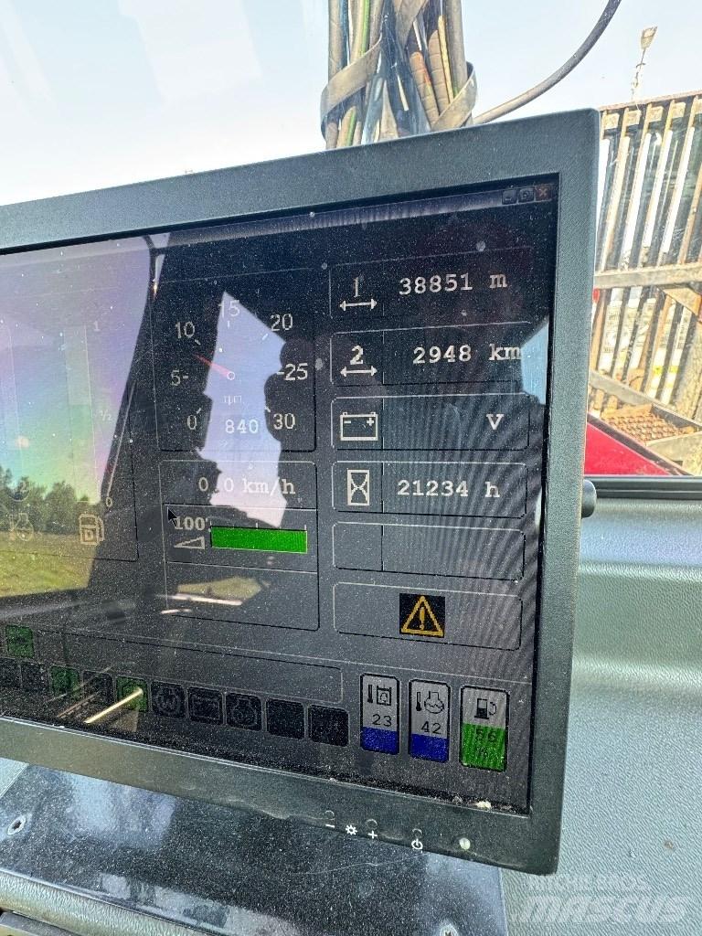 Komatsu 840.4 Udkørselsmaskiner