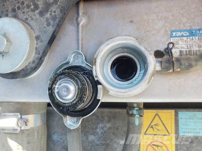 Komatsu PC 200 Gravemaskiner på larvebånd