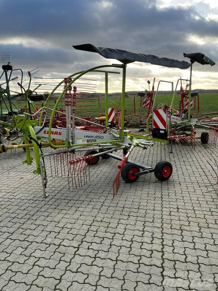 CLAAS Liner 450 River og høvendere