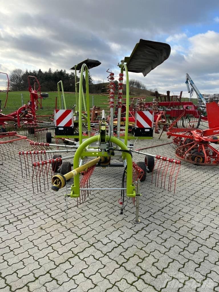 CLAAS Liner 450 River og høvendere