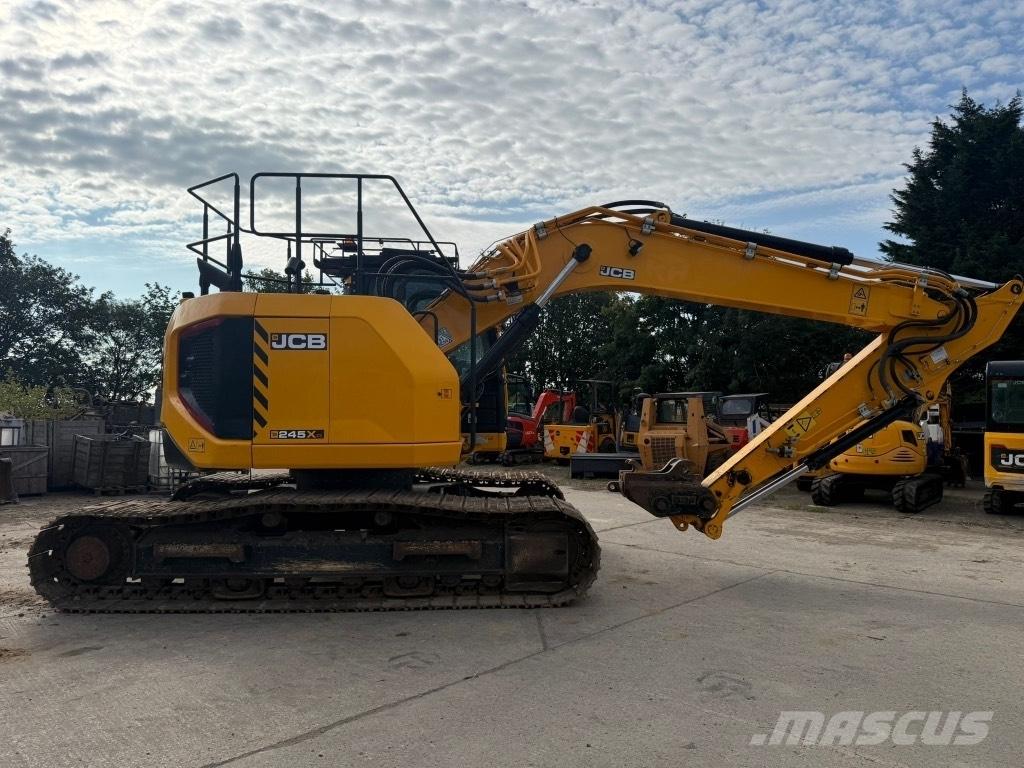 JCB 245 XLR Gravemaskiner på larvebånd