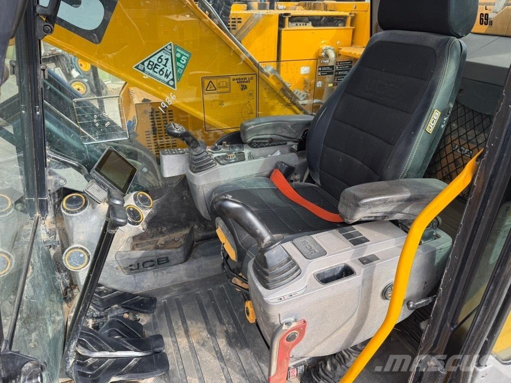 JCB 245 XLR Gravemaskiner på larvebånd