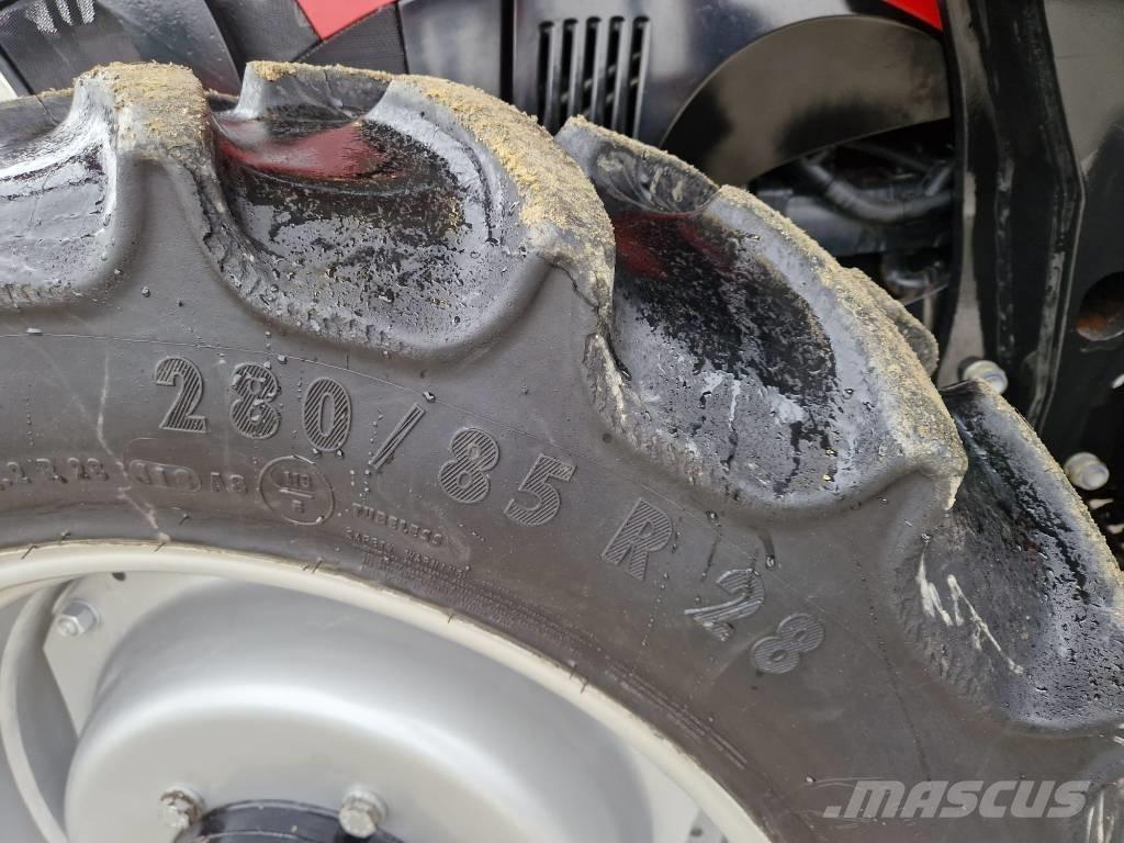 Case IH Farmall 85 C Traktorer