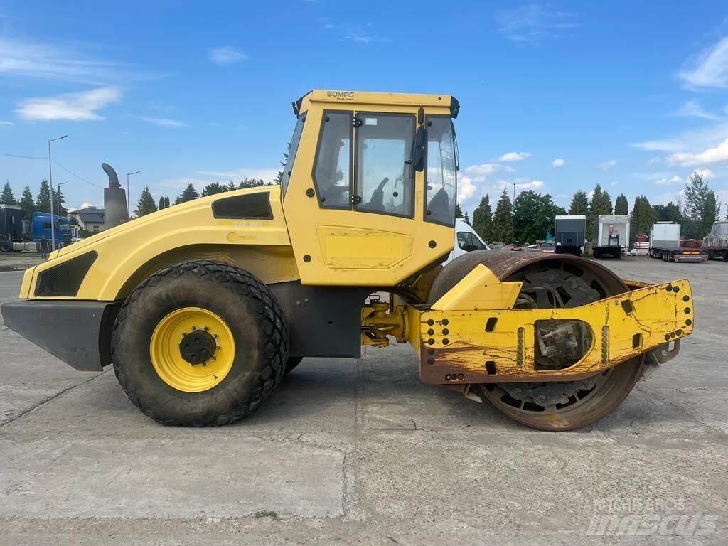 Bomag BW213 DH-4 Enkelt tromle