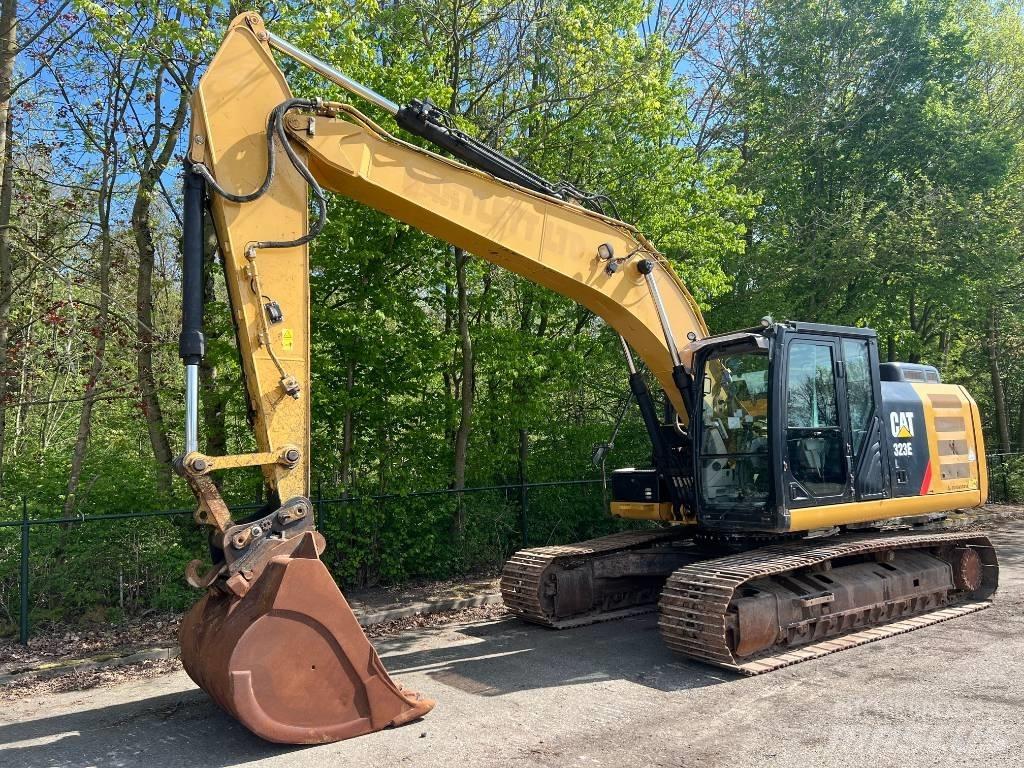 CAT 323 E Gravemaskiner på larvebånd