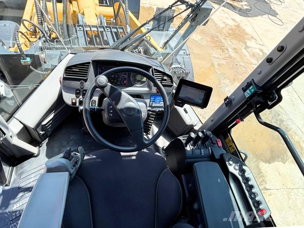 Komatsu WA380-8E0 Læssemaskiner på hjul