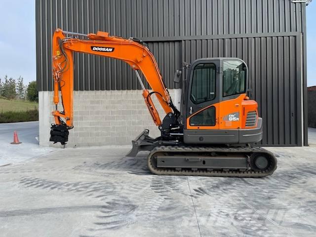 Doosan 85 Midi-gravemaskiner 7t - 12t
