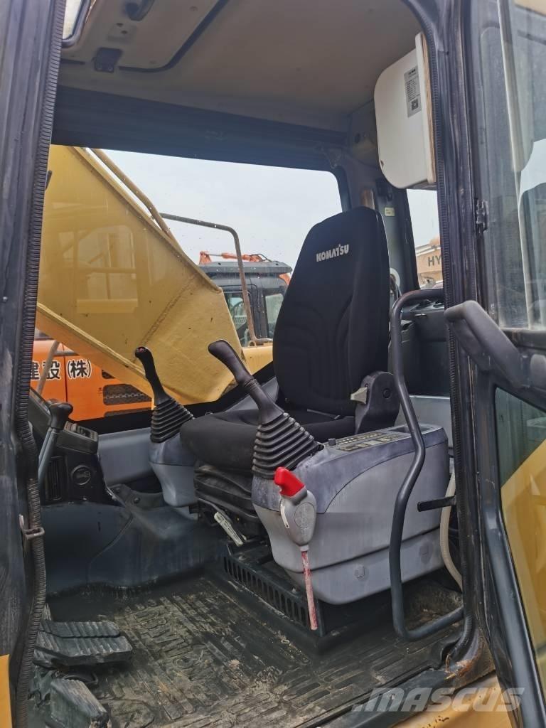 Komatsu PC200-7 Gravemaskiner på larvebånd