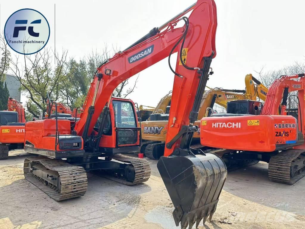 Doosan DX 140 LC Gravemaskiner på larvebånd
