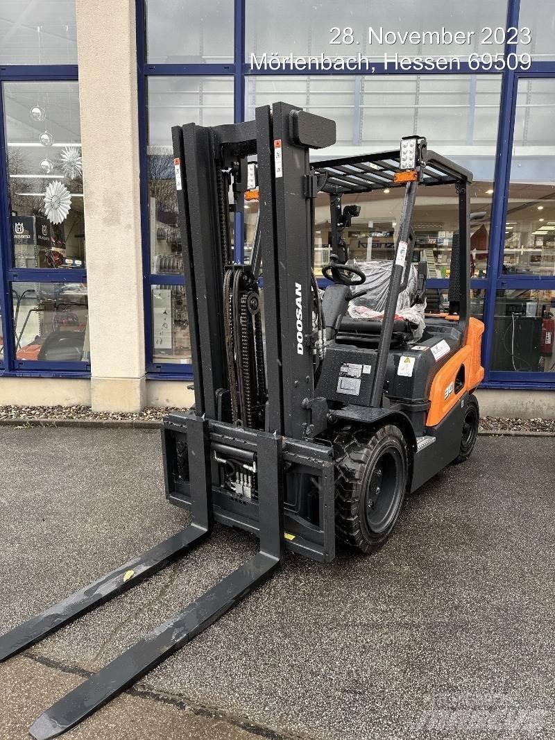 Doosan D30NXS Diesel gaffeltrucks