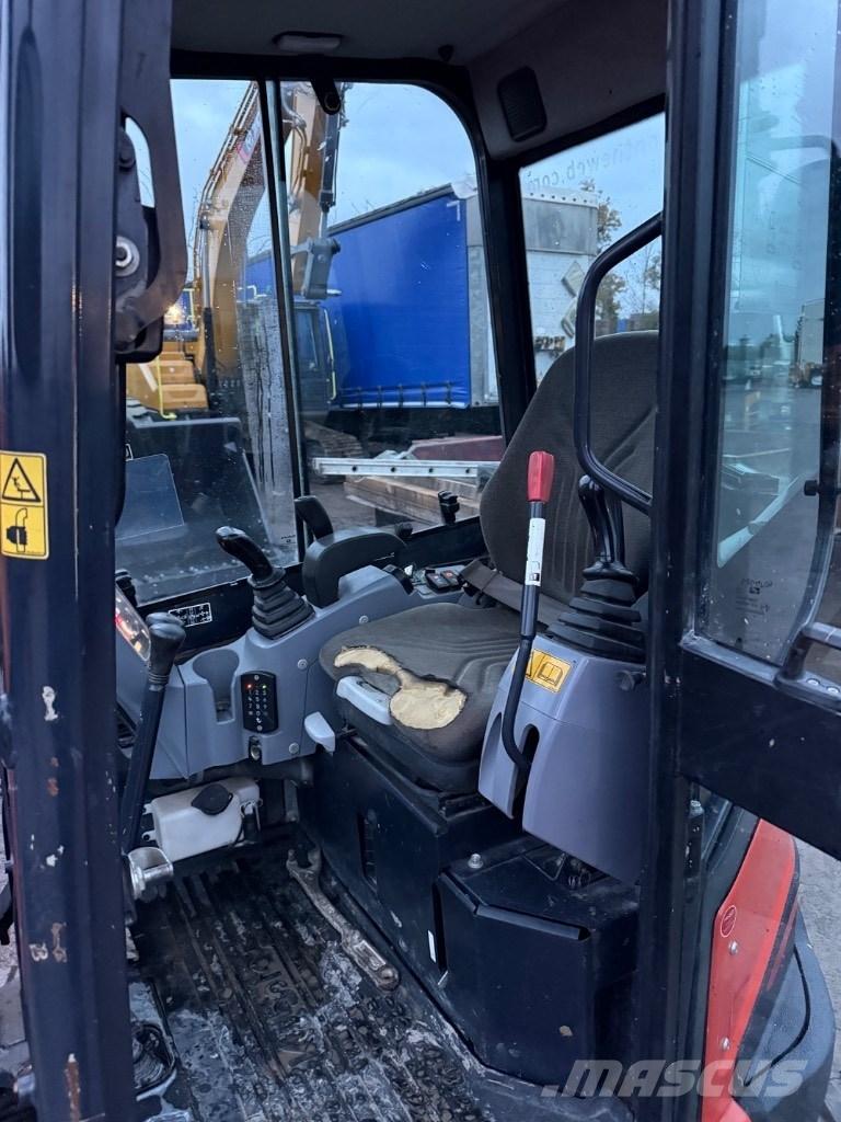 Kubota U 27-4 Minigravemaskiner