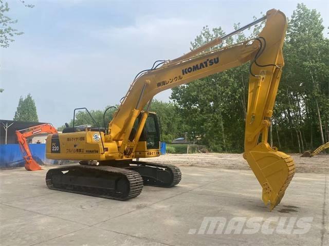 Komatsu PC 220-8 Gravemaskiner på larvebånd