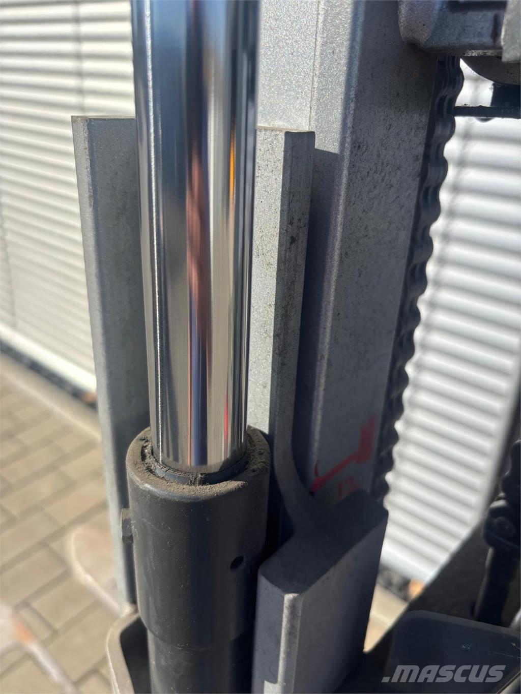 Still EXV12 Selvkørende stablere