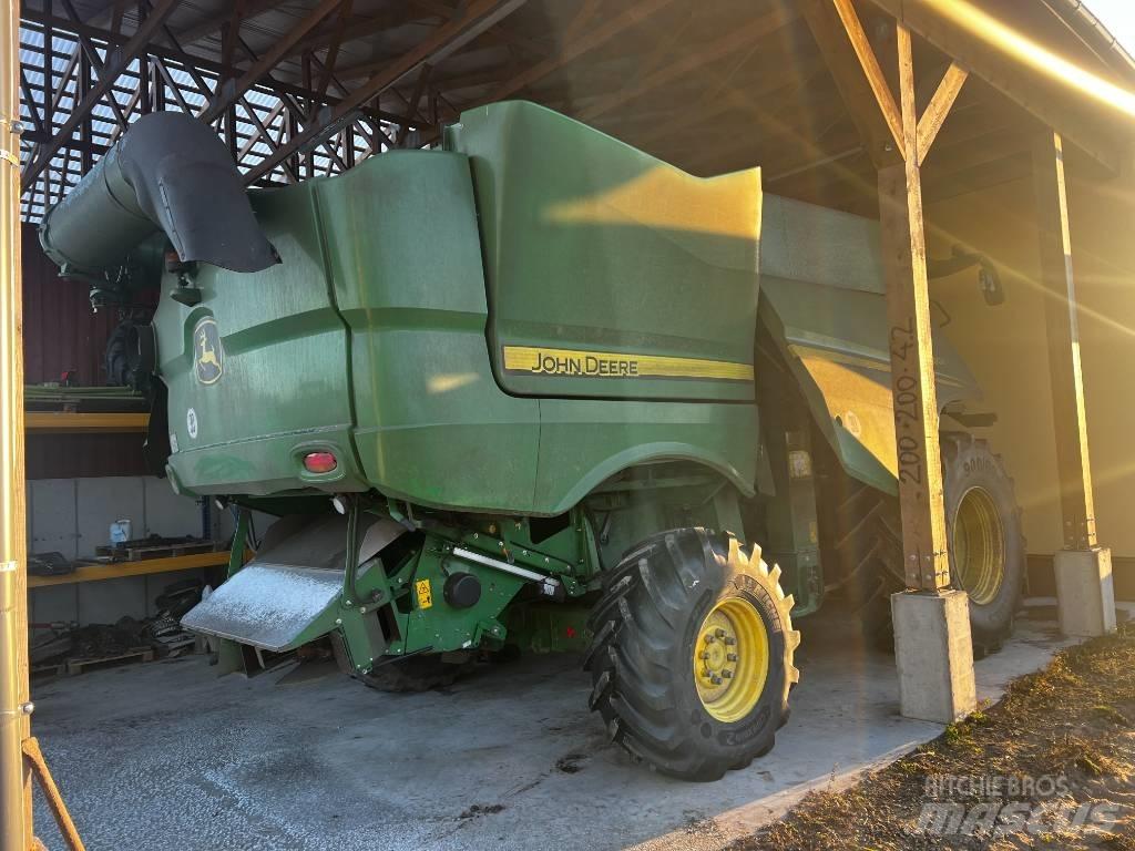 John Deere S 680 i Mejetærskere