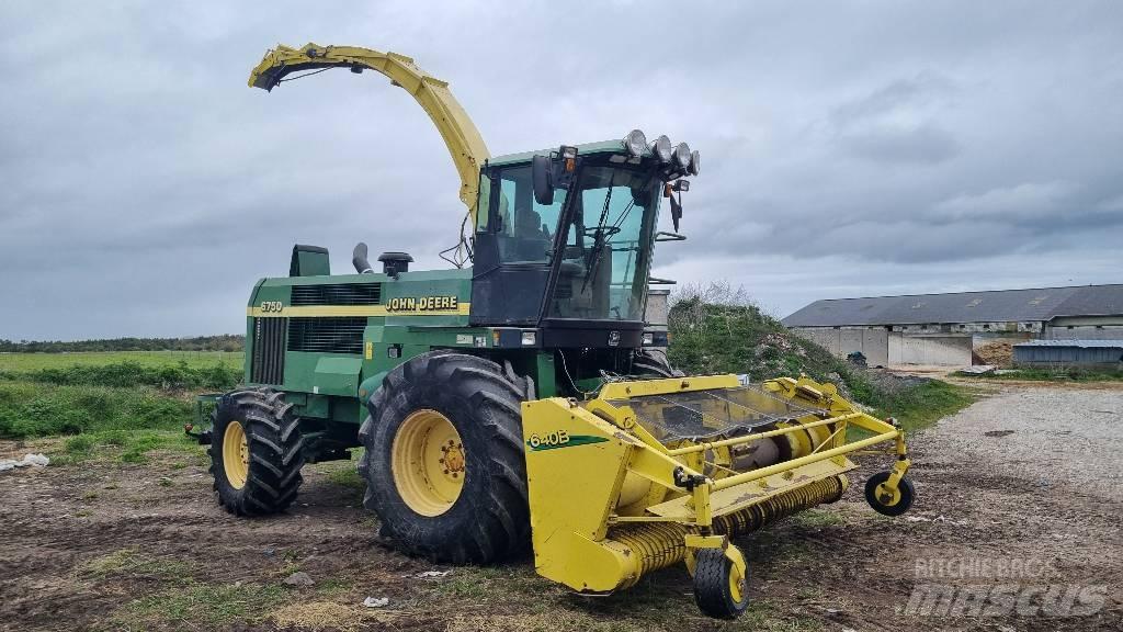John Deere 6750 Grønthøster