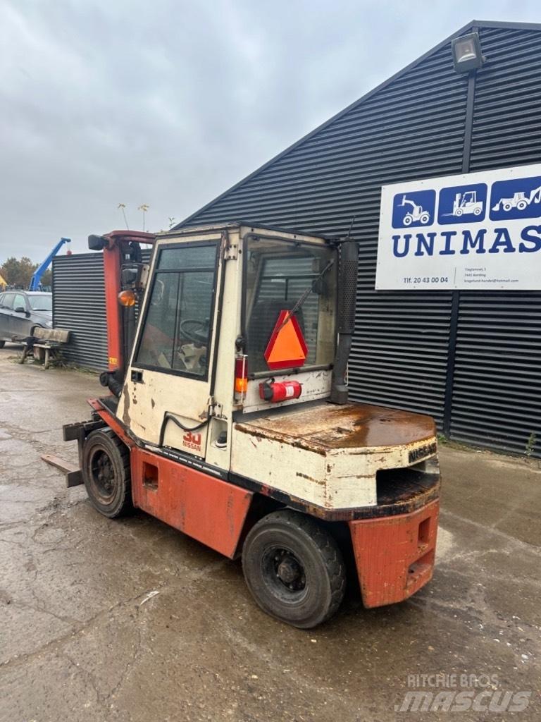 Nissan FD30 Diesel gaffeltrucks