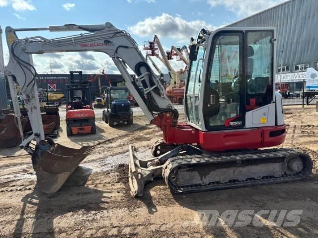 Takeuchi TB 257 FR Minigravemaskiner