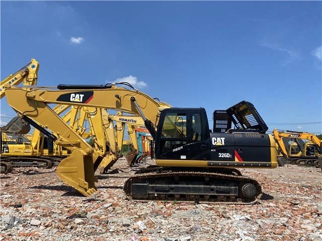 CAT 326D2 Gravemaskiner på larvebånd