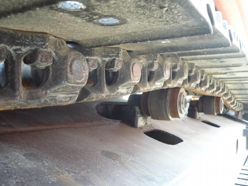 Hitachi ZX 225 US Gravemaskiner på larvebånd