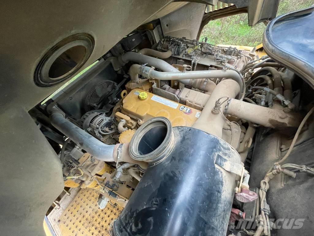 CAT 730 C Terrængående lastbiler