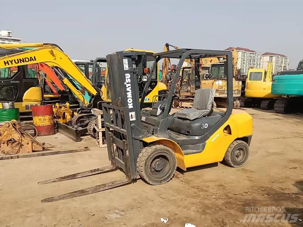 Komatsu FD 30 T-16 Diesel gaffeltrucks