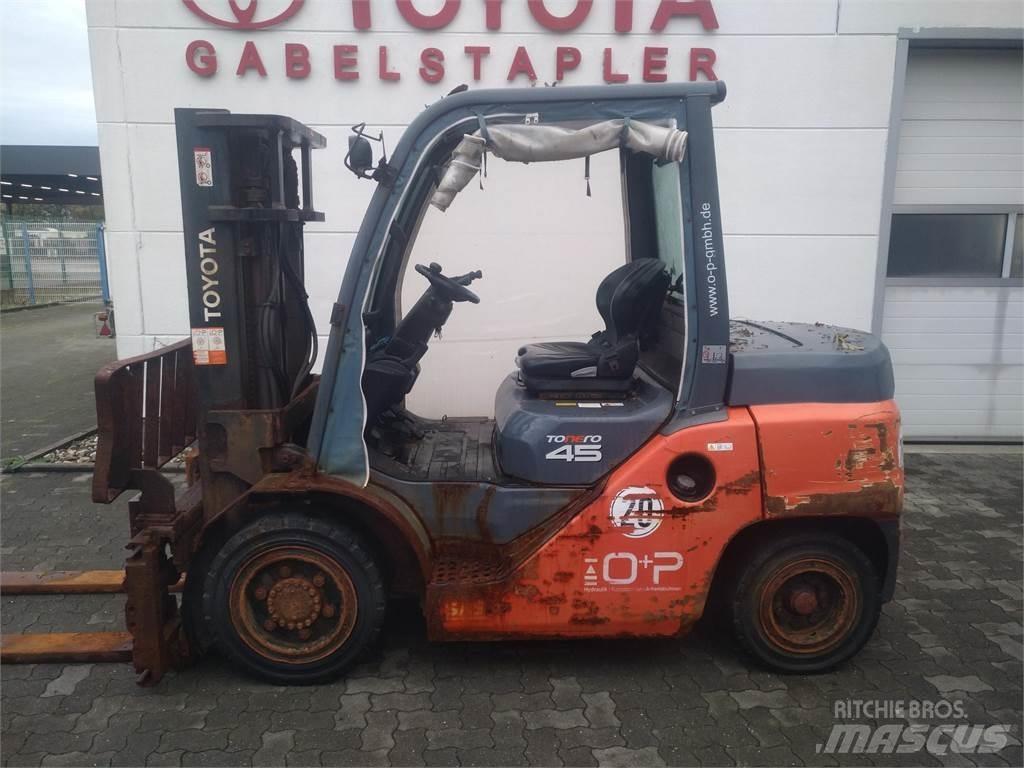 Toyota 40-8FD40N Diesel gaffeltrucks