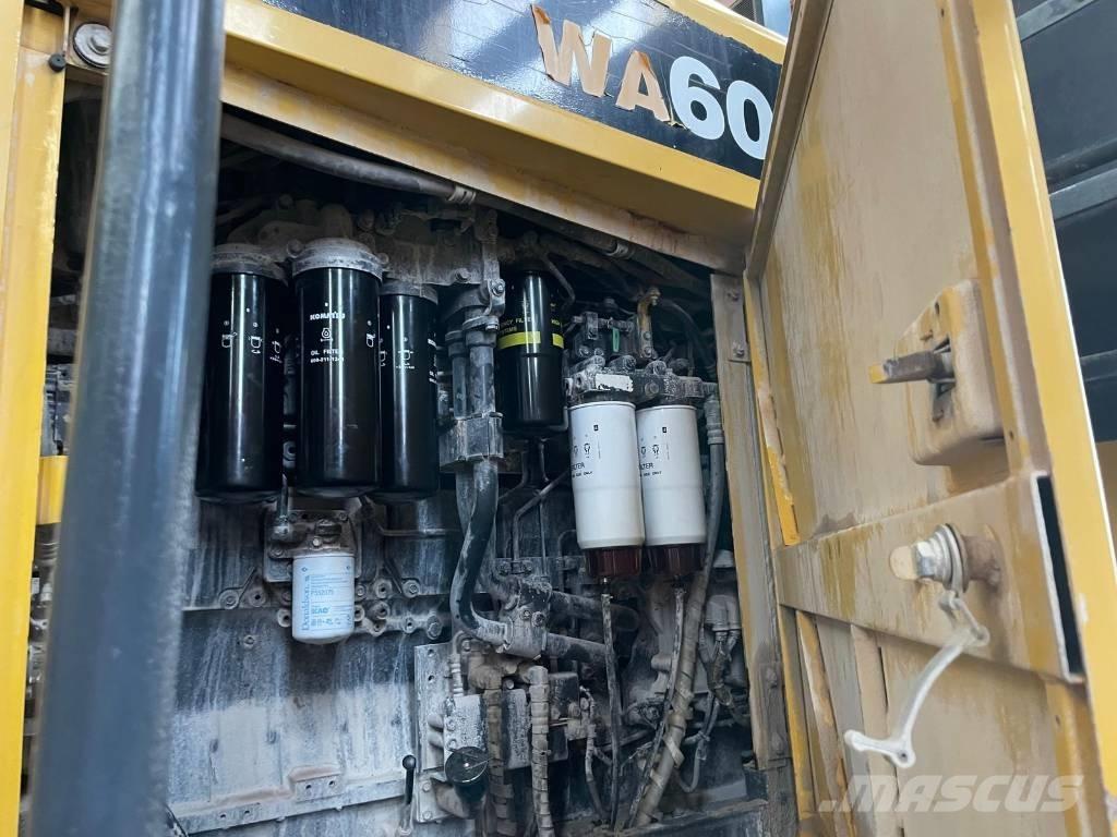 Komatsu WA 600-6 Læssemaskiner på hjul